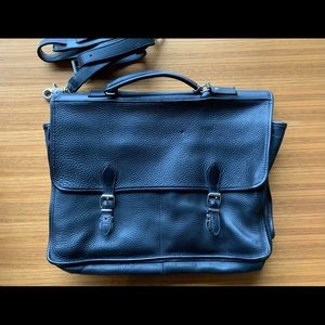 ROOTS classic black leather briefcase/satchel